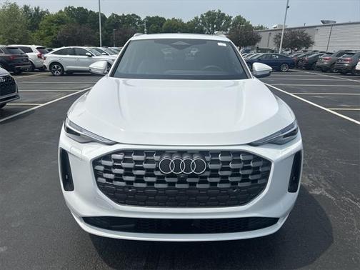 2025 Audi Q5 Premium Plus