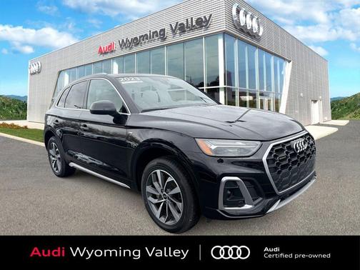Mythos Black Metallic 2023 Audi Q5 45 S line Premium