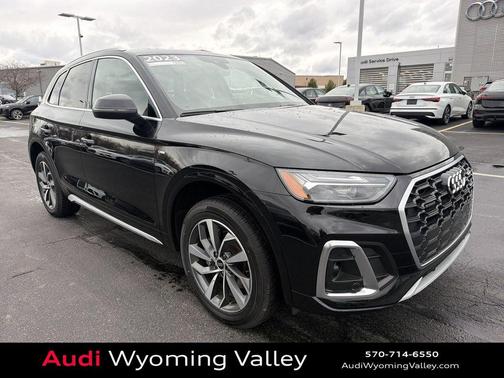 2023 Audi Q5 45 S line Premium