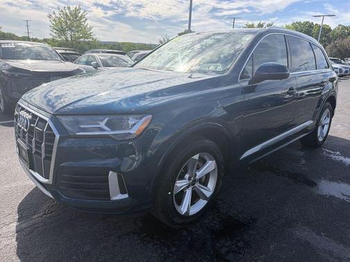 Galaxy Blue Metallic 2022 Audi Q7 45 Premium Plus
