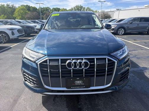 Galaxy Blue Metallic 2022 Audi Q7 45 Premium Plus