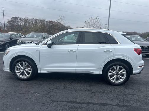 2025 Audi Q3 Premium 45 TFSI S line quattro Tiptronic