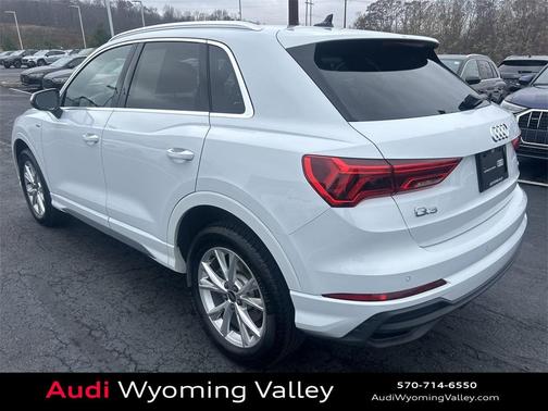 2025 Audi Q3 Premium 45 TFSI S line quattro Tiptronic