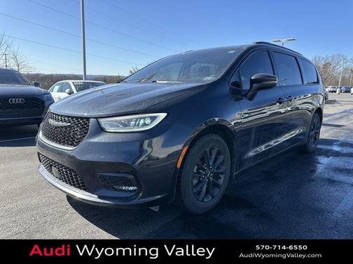 2021 Chrysler Pacifica Touring