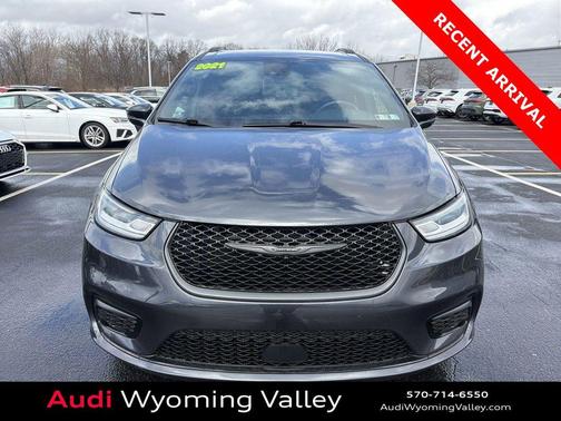 2021 Chrysler Pacifica Touring