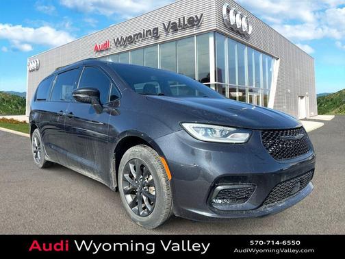 2021 Chrysler Pacifica Touring