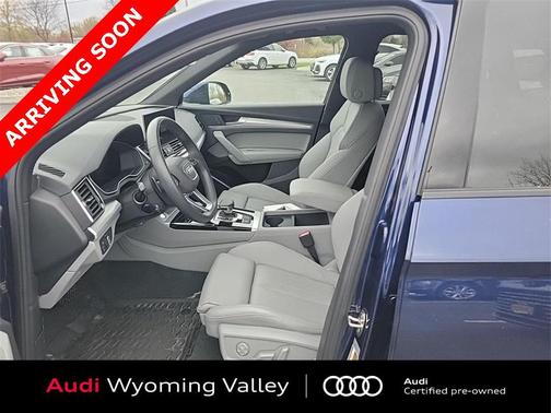 2024 Audi Q5 45 S line Premium