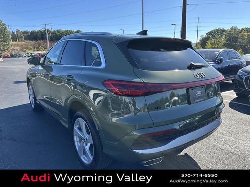 2025 Audi Q5 Premium Plus TFSI quattro S tronic