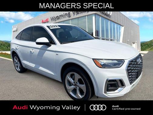 Glacier White Metallic 2023 Audi Q5 45 S line Premium