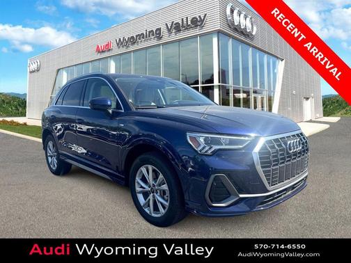 Navarra Blue Metallic 2024 Audi Q3 Premium 45 TFSI S line quattro Tiptronic