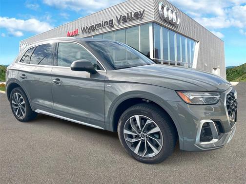 2023 Audi Q5 45 S line Premium