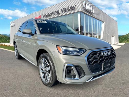 2023 Audi Q5 45 S line Premium