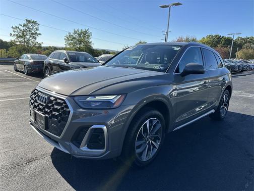 2023 Audi Q5 45 S line Premium