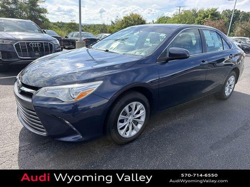 Parisian Night Pearl 2017 Toyota Camry LE