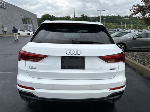 2024 Audi Q3 45 S line Premium Plus