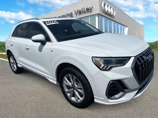 2024 Audi Q3 45 S line Premium Plus