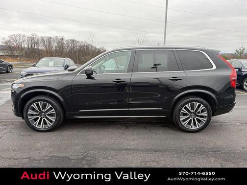 Onyx Black Metallic 2021 Volvo XC90 T6 Momentum