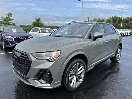2025 Audi Q3 Premium 45 TFSI S line quattro Tiptronic