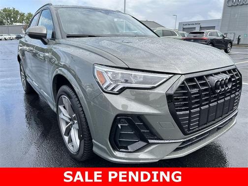 2025 Audi Q3 Premium 45 TFSI S line quattro Tiptronic