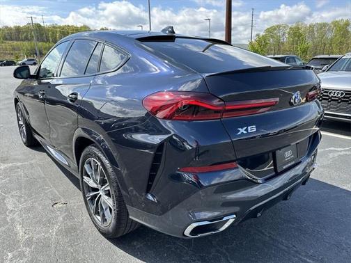 2022 BMW X6 xDrive40i