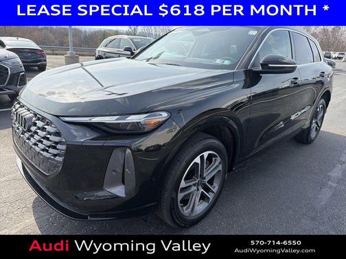 Mythos Black Metallic 2025 Audi Q5 Premium TFSI quattro S tronic