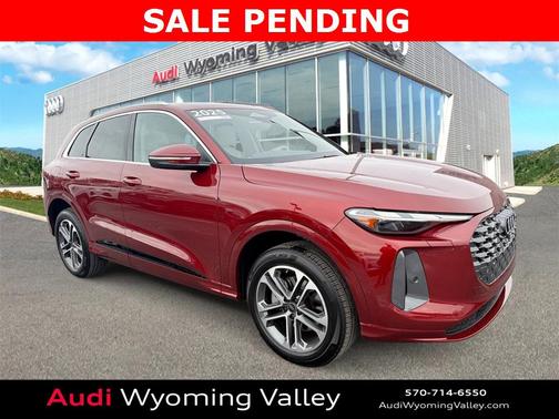 2025 Audi Q5 Premium TFSI quattro S tronic