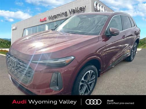 2025 Audi Q5 Premium TFSI quattro S tronic