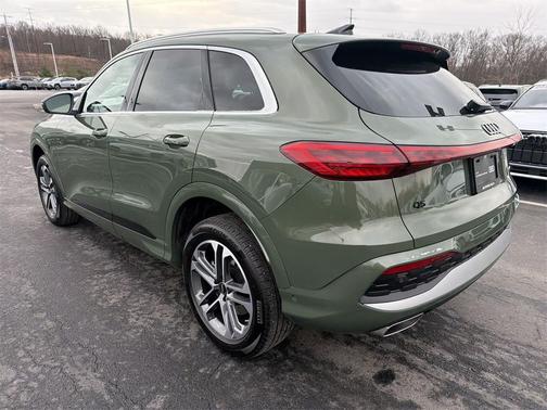 2025 Audi Q5 Premium TFSI quattro S tronic