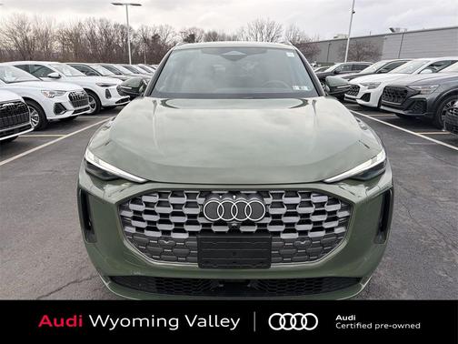 2025 Audi Q5 Premium TFSI quattro S tronic