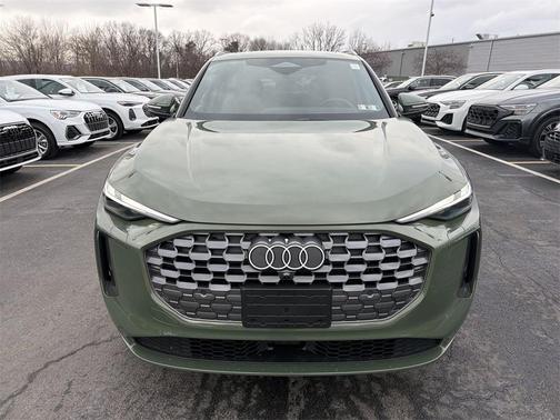 2025 Audi Q5 Premium TFSI quattro S tronic