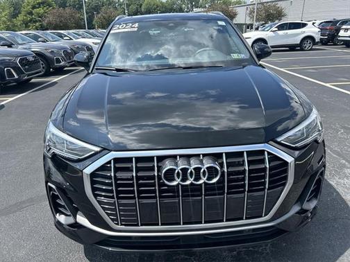 2024 Audi Q3 Premium 45 TFSI S line quattro Tiptronic