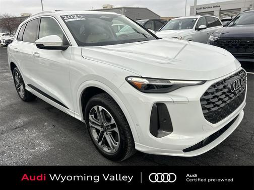 2025 Audi Q5 Premium Plus TFSI quattro S tronic