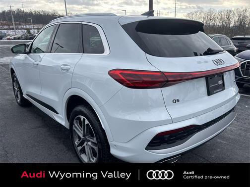 2025 Audi Q5 Premium Plus TFSI quattro S tronic