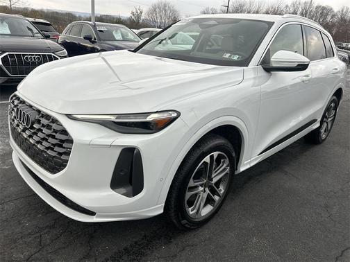 2025 Audi Q5 Premium Plus TFSI quattro S tronic