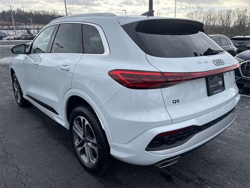 2025 Audi Q5 Premium Plus TFSI quattro S tronic