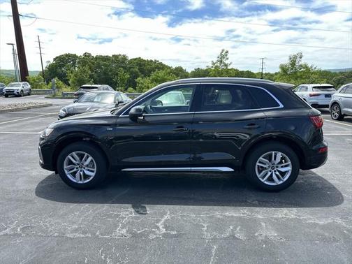 2022 Audi Q5 45 S line Premium
