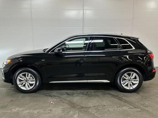 2022 Audi Q5 45 S line Premium