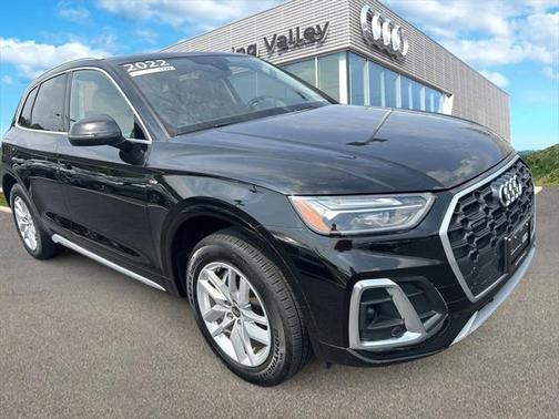 2022 Audi Q5 45 S line Premium