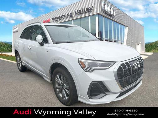 2025 Audi Q3 Premium 45 TFSI S line quattro Tiptronic