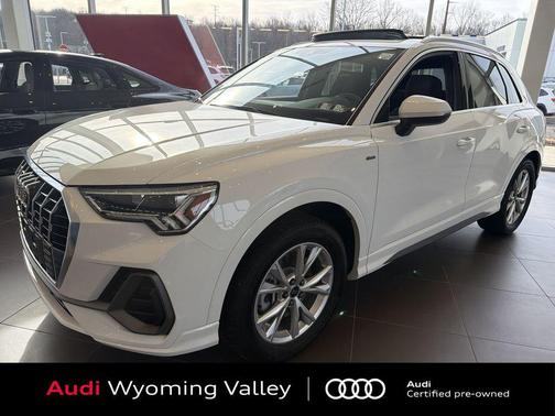 Arkona White 2025 Audi Q3 Premium 45 TFSI S line quattro Tiptronic