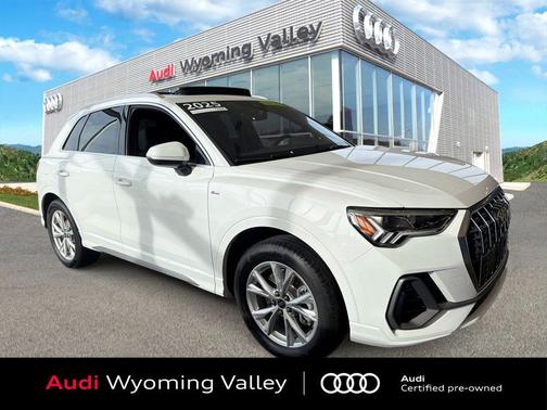 Arkona White 2025 Audi Q3 Premium 45 TFSI S line quattro Tiptronic