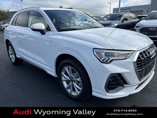 2025 Audi Q3 Premium 45 TFSI S line quattro Tiptronic