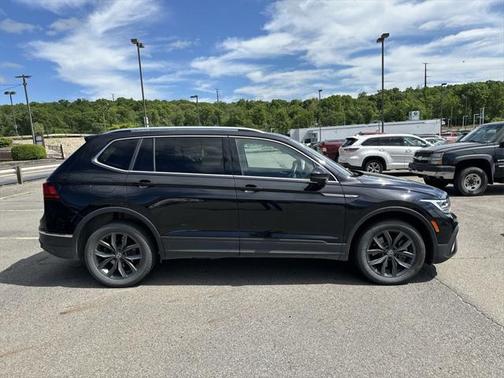 2022 Volkswagen Tiguan 2.0T SE 4MOTION