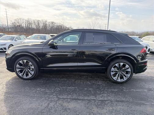 2025 Audi Q8 55 Prestige