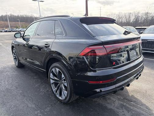 2025 Audi Q8 55 Prestige