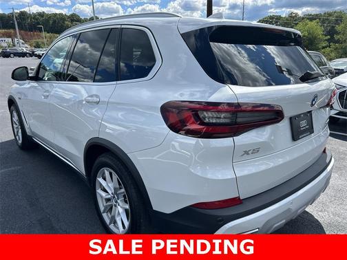 2022 BMW X5 PHEV xDrive45e