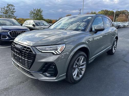 2025 Audi Q3 Premium 45 TFSI S line quattro Tiptronic