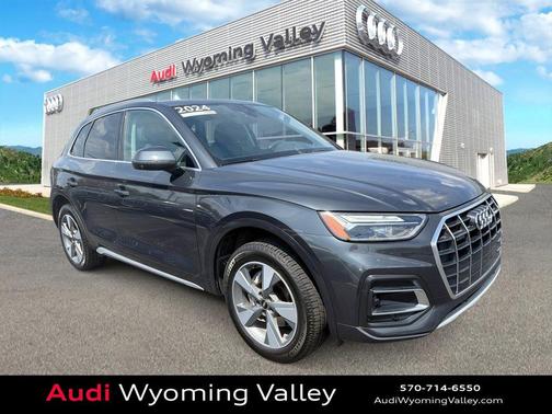 Manhattan Gray Metallic 2024 Audi Q5 40 Premium