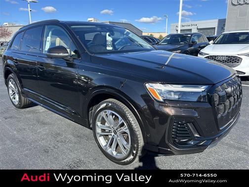 2026 Audi Q7 45 Premium Plus
