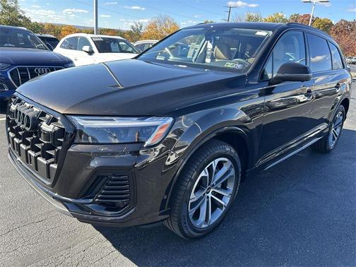 2026 Audi Q7 45 Premium Plus